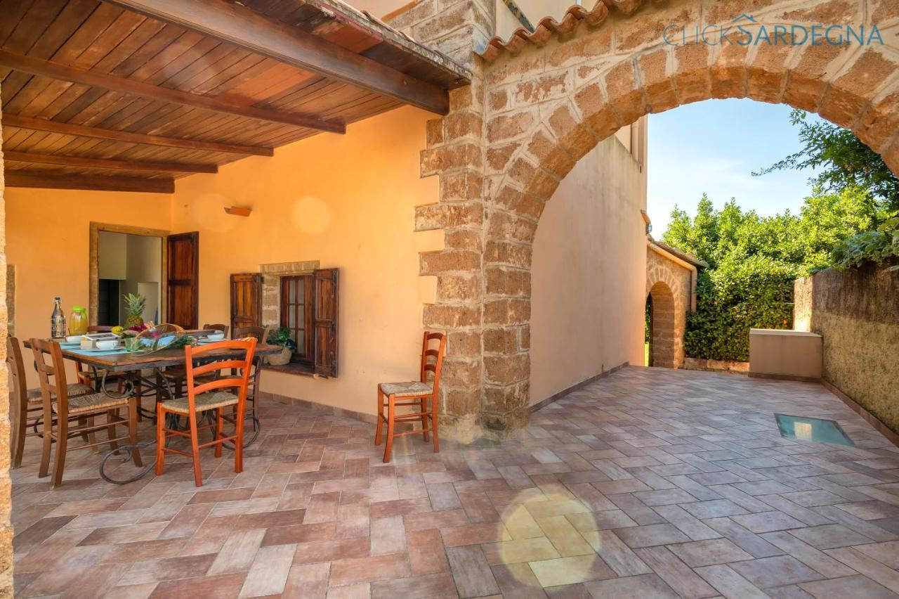 Villa Christiana Villa Del XV Secolo Con Piscina Ad Uso Esclusivo Alghero Exterior photo
